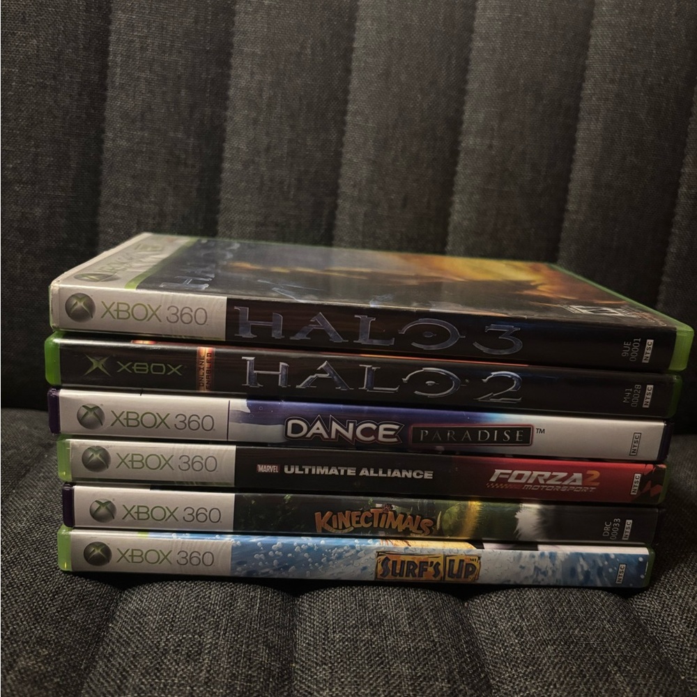 Xbox 360 Video Game Bundle